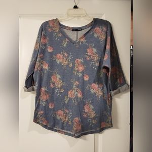 Casual floral top